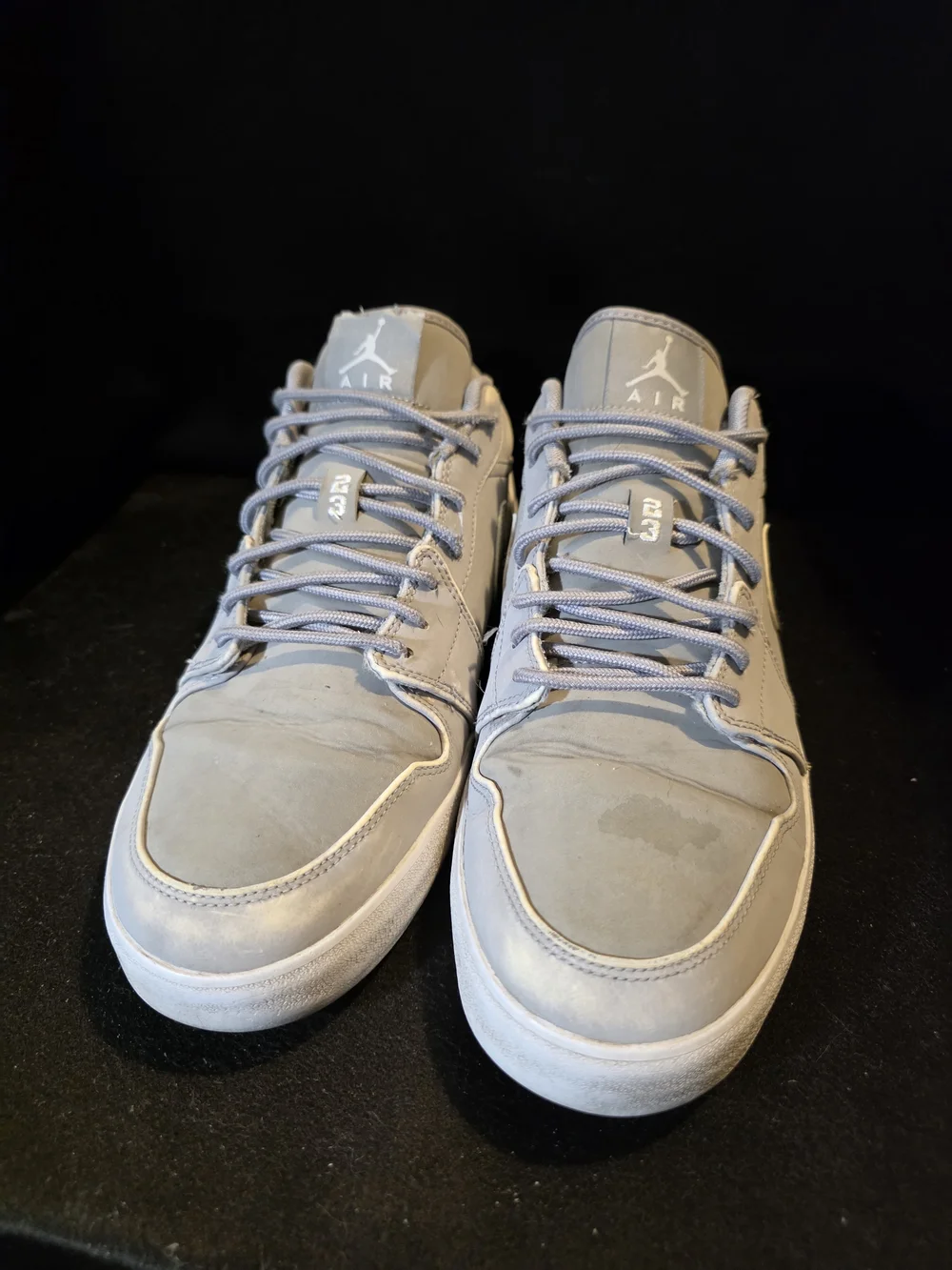 Jordan Men’s Low-Top Sneakers in Light Gray with Pale Yellow Size 11.5